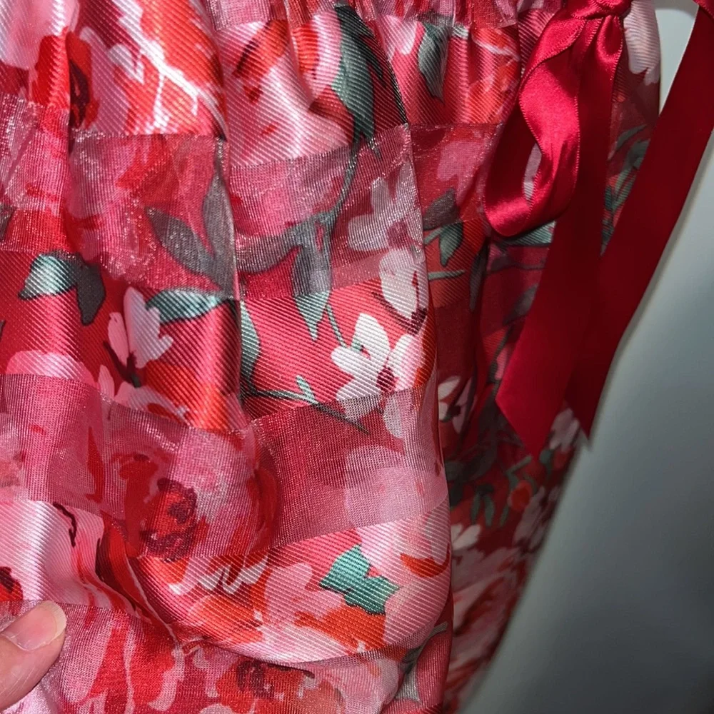 Children’s Place NWT! Girls 7/8 Pretty Red Velvet & Floral Dress